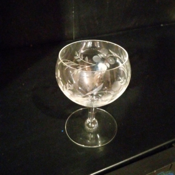 Antique crystal drinkware - Picture 7 of 12